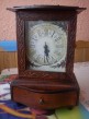 Stare drevene hodiny.