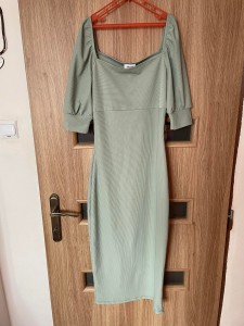 Zelené šaty, Bubbleroom
