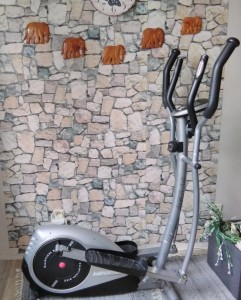 Eliptický trenažér-magnetický