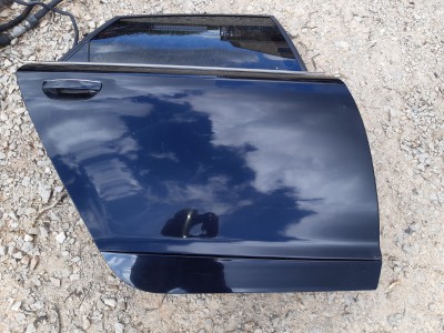 Audi a6  4F c6 pravé zadné dvere LY9B