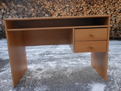 Predám študentský stôl