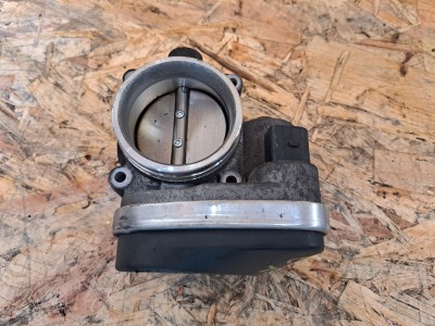 Bmw 3 E90,E91 2.0 benzínová škrtiaca klapka