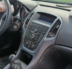 Predám havarovaný Opel Astra 1.4T