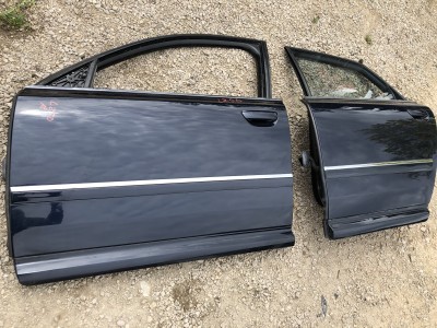 Audi a8 d3  ľavé dvere LZ5D