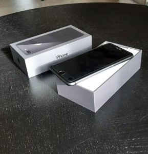 iPhone 8 plus 64gb space grey