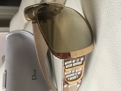 Predám dámske slnečné okuliare