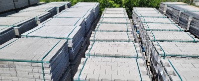 ,,H,,- ZAMKOVA DLAZBA - BEHATON - NA PREDAJ