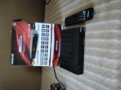 Satelitný príjmač Amiko 8250HD