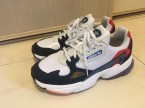 Predám tenisky Adidas Originals Falcon