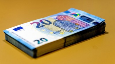 Úvery – Pôžičky: Od 500 do 90 000 eur.