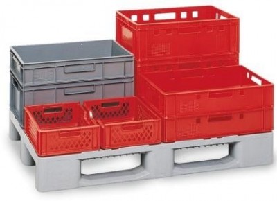 Pracovník pri umývacej linke