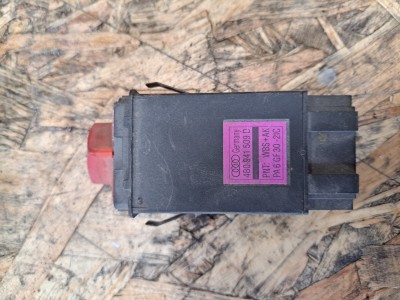 Audi A6 C5  zasekávací spínač 4D0941509D