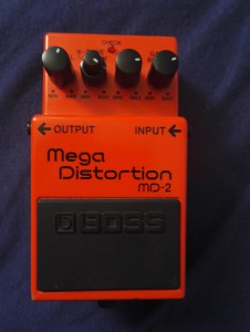 Gitarový efekt Boss MD-2