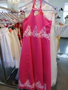 dievčenske šaty veľ.146 / 9r..