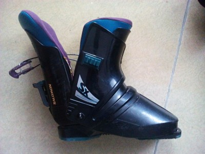 Predam lyziarky zn.Salomon SX