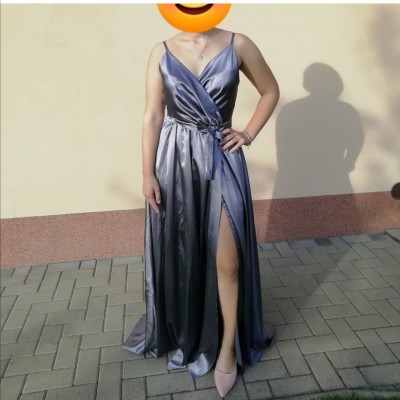 Saténové šaty stužkovú