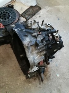 Predám prevodovku na CRV