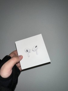 Apple Airpods + Faktura