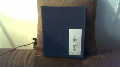 2 x staré albumy v obale + 300 ks známok na predaj