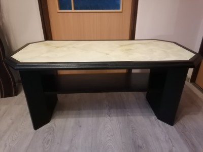 Konferenčný stolík