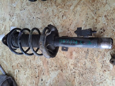 Mazda3 demontované diely