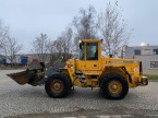 Kolový nakladač VOLVO L90D-10.328mth-hmotnost 17t