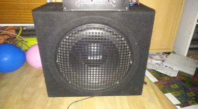 Subwoofer a zosilovac