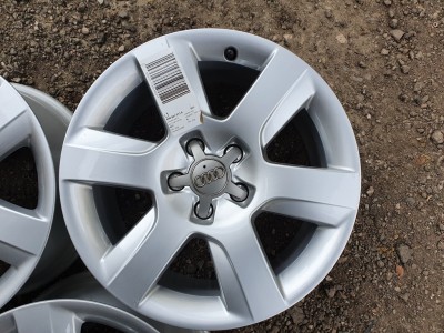 sada alu kola elektrony orig. Audi 4H0601025A 5x11