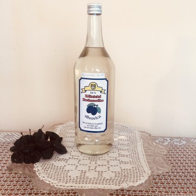 Domáca Pálenka Slivovica - čistý ovocný destilát