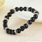 Náramok s čiernymi perlami a kryštálmi