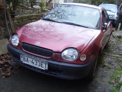 Toyota  Corolla  1,4i   E111