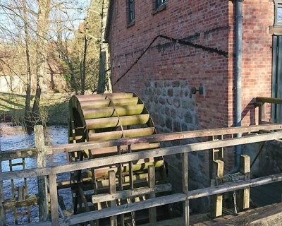 Opatrovatelka, opatrovatel, zdravotna asistentka