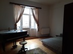 Mestansky byt  v Mosonmagyaróvári 5 izbovy153 m2