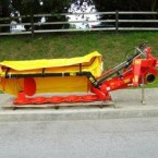 Bočně nesený diskový rotační žací stroj