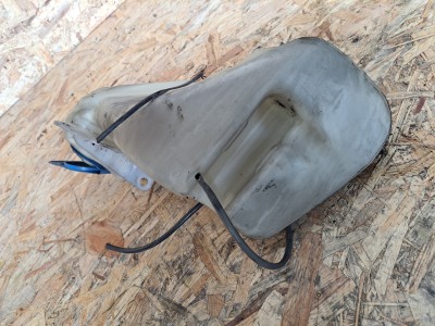 Audi A6 C5 nádržka ostrekovača