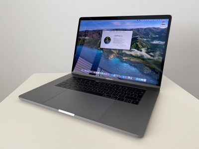 MacBook Pro Retina 15" NOVÁ BATERKA/ 256 GB