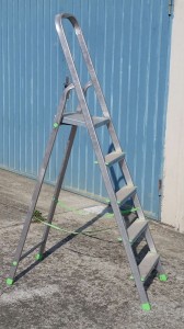 PREDÁM - rebrík dvojramenný