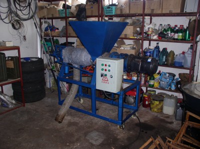 Šnekový separátor hnojovice-odvodňovač mašt. hnoja