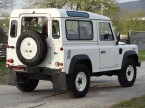 land rover defender 90
