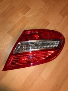 Mercedes C W204 Zadné Pravé Svetlo LED smerovka