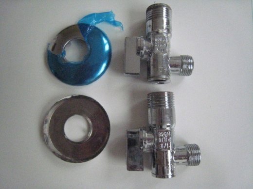 ROHOVÝ VENTIL 1/2" x 1/2" (2 ks)