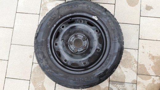 Predám 2 letné pneumatiky na diskoch na S-Fábia (S
