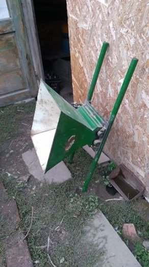 Lis a mlyncek na hrozno