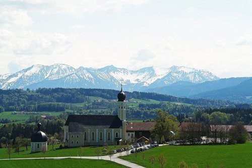 Nenáročné opatrovanie v Nemecku/1 240 € (netto)