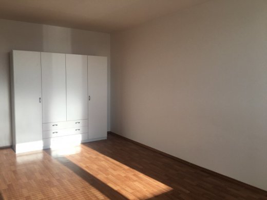 Ponúkam na predaj 2 izbový byt s loggiou.