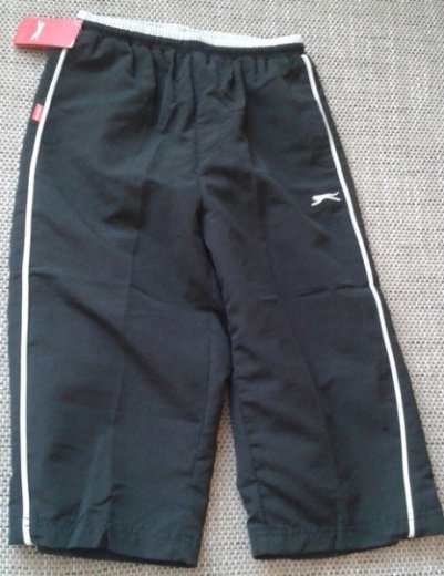 N.O.V.E 3/4 nohavice v. 140-146 - zn. Slazenger