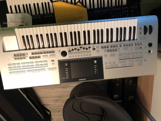 Yamaha Tyros 3