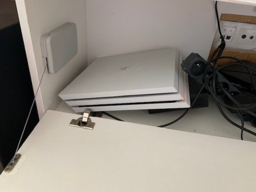 PlayStation 4 Pro 1 TB – Glacier White + VR + Hry