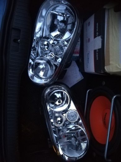 Predné svetlá volkswagen golf 4