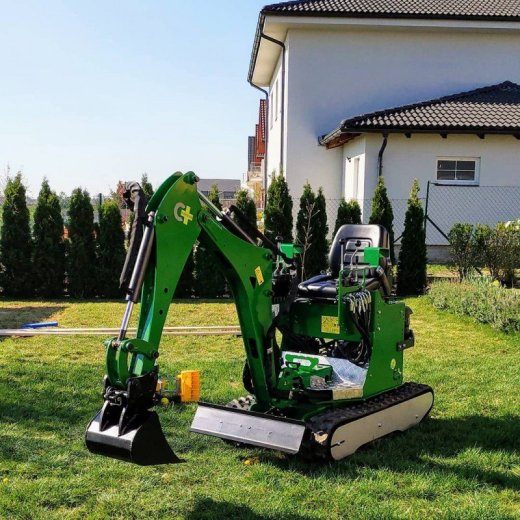 nový minibager C+ Francúzskej výroby